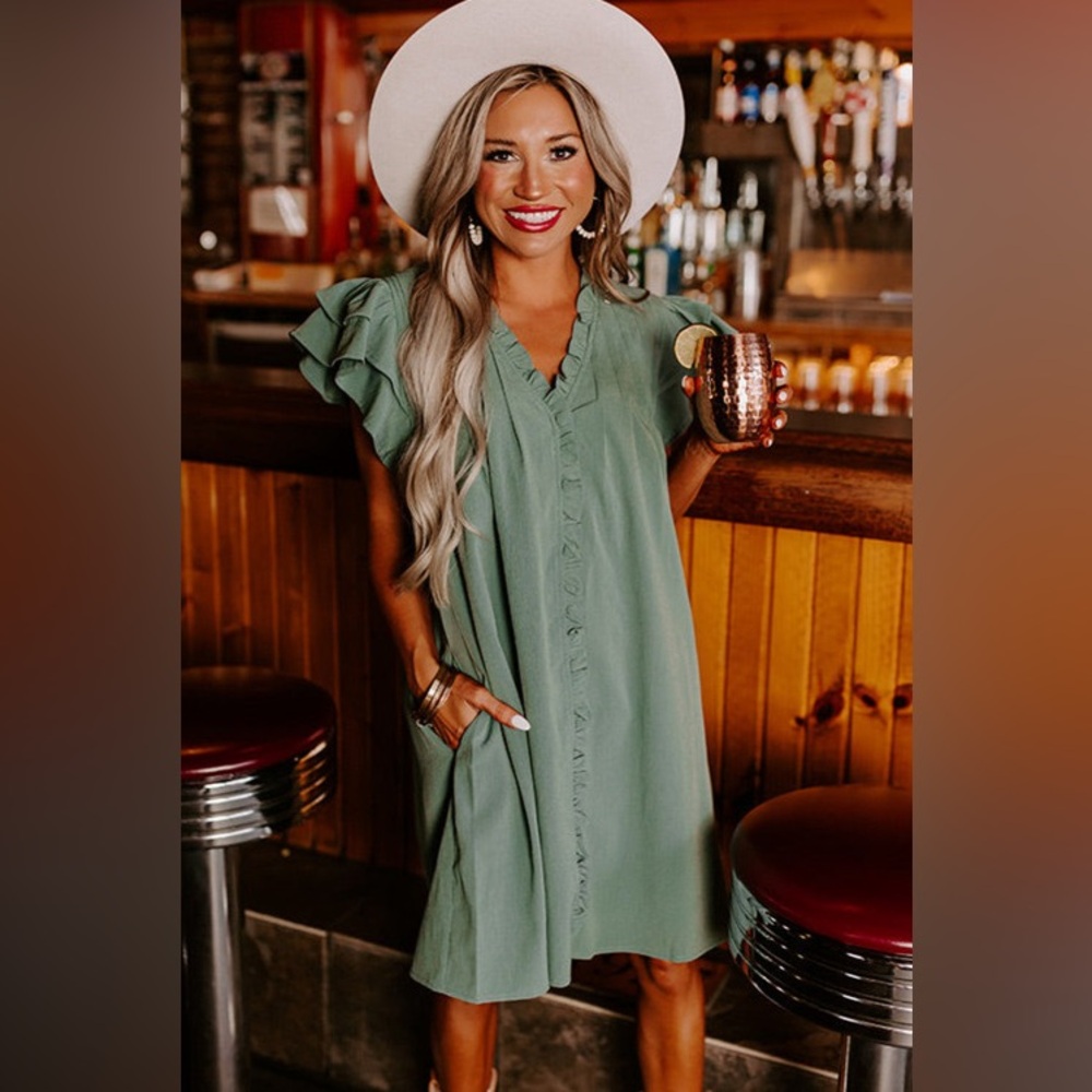 NWT! Boutique Olive Green Ruffle Sleeve Dress! 👗 🤩